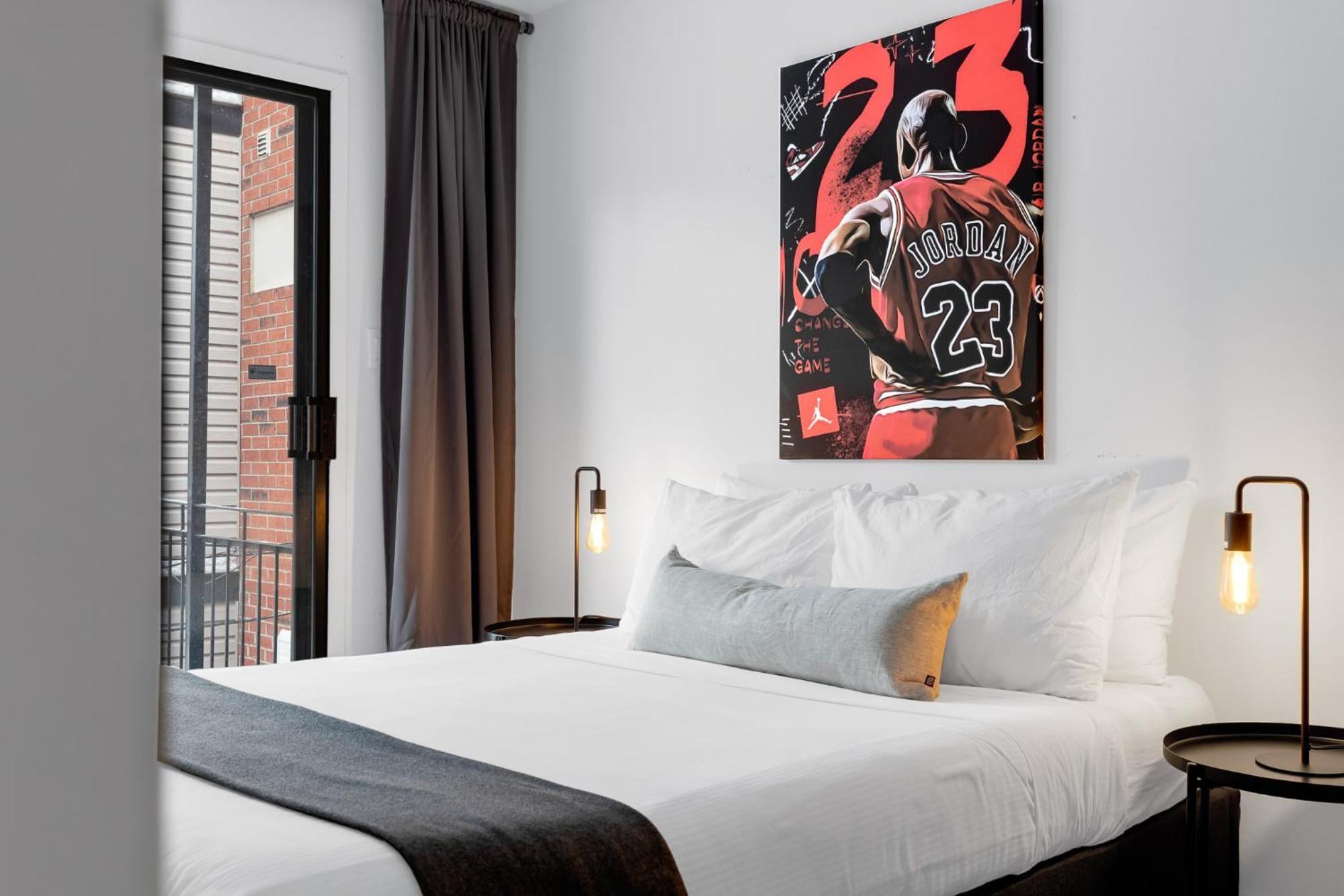 Liv Mtl Urban Aparthotel มอนทรีอัล ภายนอก รูปภาพ